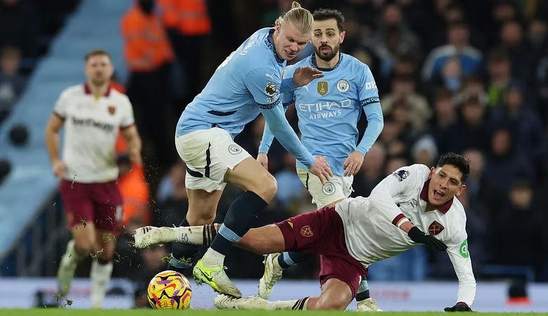 Top 4 cảnh giác, Man City đang trở lại - Ảnh 1