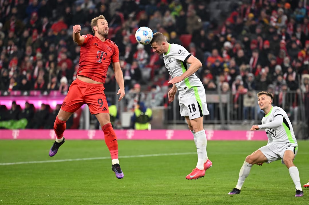 Kết quả bóng đá hôm nay 19/1: Bayern vượt qua Wolfsburg - Ảnh 1