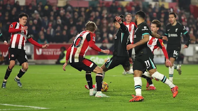 Nunez tỏa sáng rực rỡ, Liverpool đánh bại Brentford - Ảnh 1