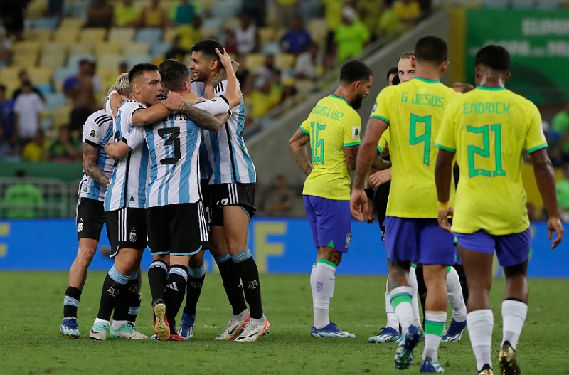 Xác định thời gian diễn ra màn đối đầu giữa Argentina với Brazil ở vòng loại World Cup 2026 - Ảnh 1