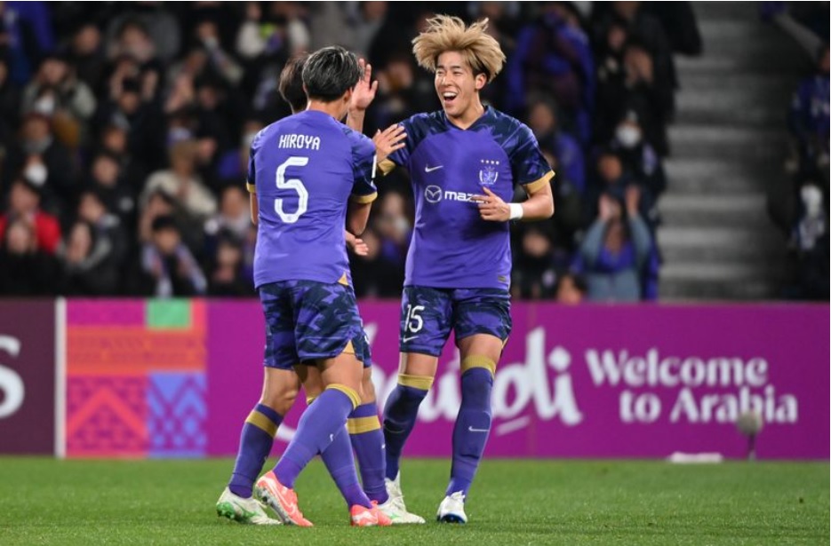 Kết quả bóng đá hôm nay tối 19/2: Nam Định thua tan nát Hiroshima Sanfrecce - Ảnh 1