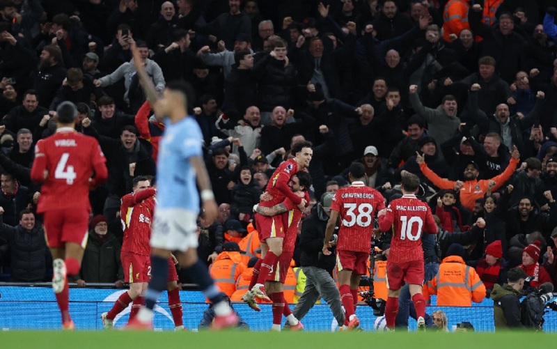 Liverpool đè bẹp Man City ngay tại Etihad - Ảnh 1