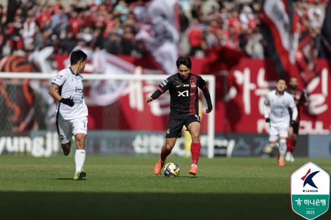 Kết quả bóng đá hôm nay tối 3/3: FC Seoul cầm chân nhau Gimcheon Sangmu  - Ảnh 1