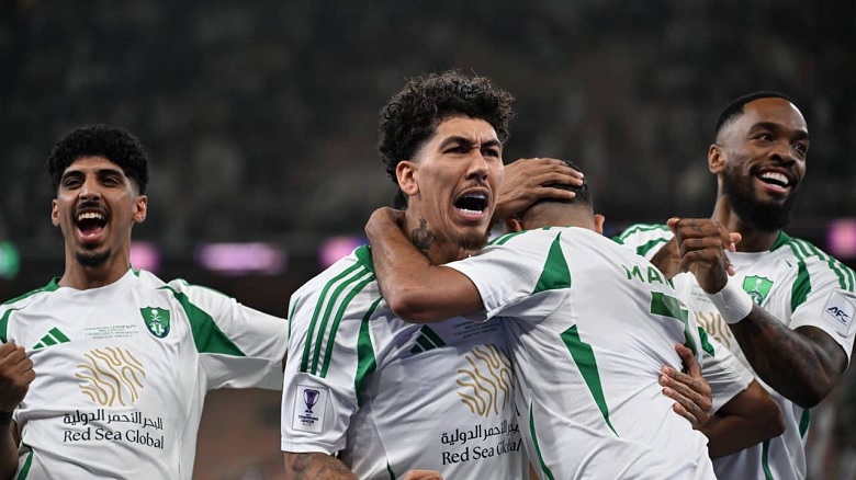Firmino giành giải Cầu thủ xuất sắc nhất cúp C1 châu Á - Ảnh 1