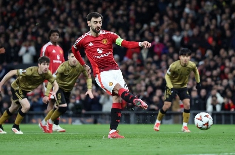Al Hilal bạo chi, quyết cuỗm Bruno Fernandes khỏi tay MU - Ảnh 1