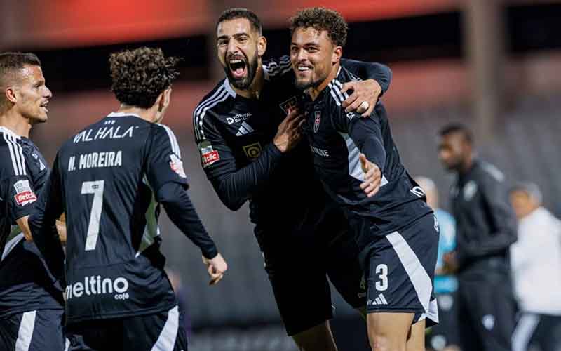 Nhận định, Soi kèo Vitoria Guimaraes vs Farense 0h00 ngày 12/5: Tiếp đà hưng phấn - Ảnh 1