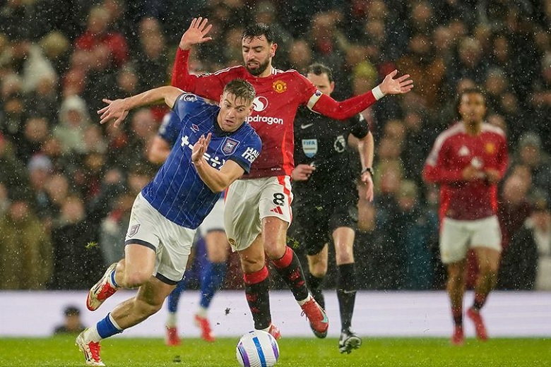 Chelsea vượt MU, chiêu mộ thành công Liam Delap - Ảnh 1