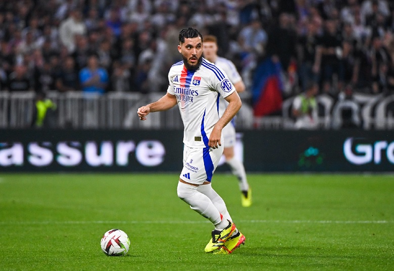 Rayan Cherki đồng ý chuyển đến Man City - Ảnh 1