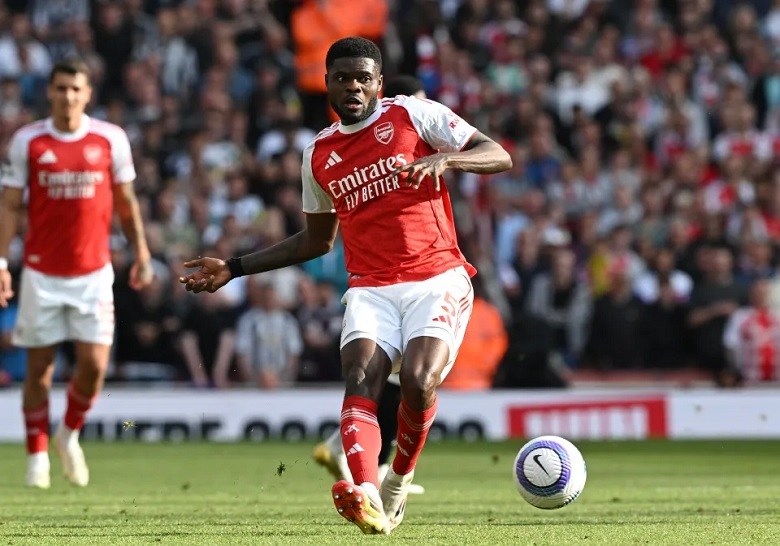 Barca ủ mưu cuỗm Partey, Arsenal dễ mất trụ cột - Ảnh 1
