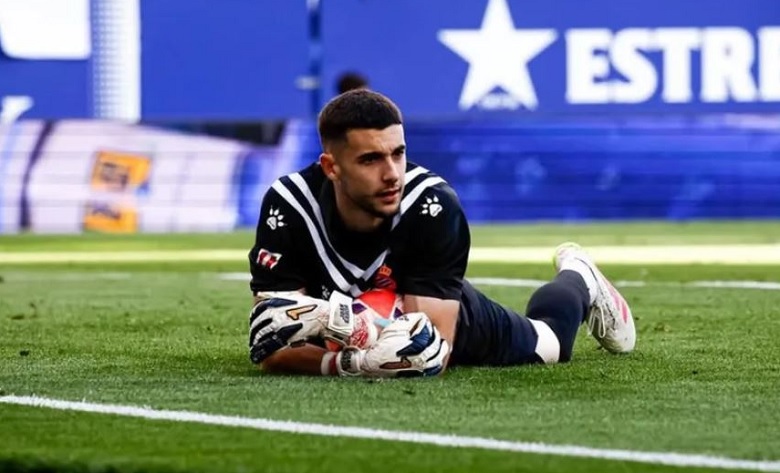 Barcelona công bố tân binh đầu tiên trong hè 2025 - Ảnh 1