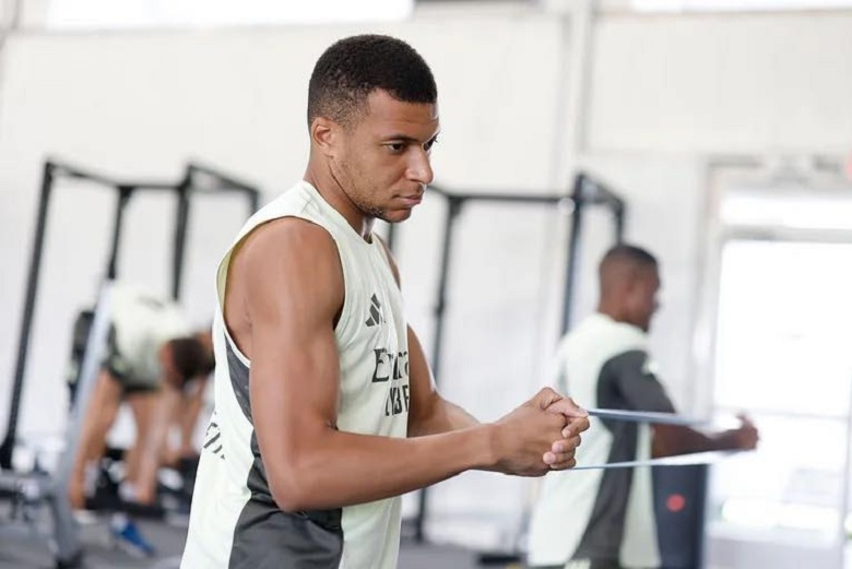 Mbappe tiếp tục bị gạch tên, Real Madrid thêm thấp thỏm - Ảnh 1