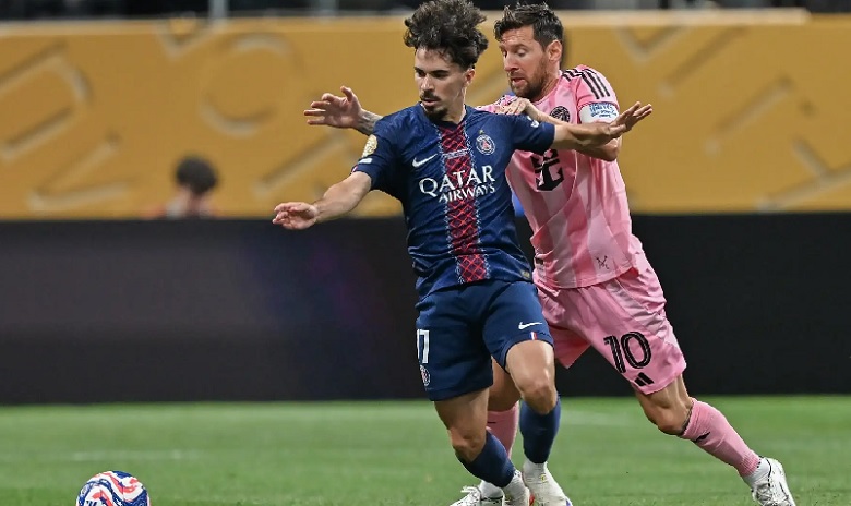 Messi bị tố đánh cầu thủ PSG - Ảnh 1