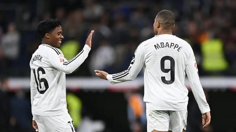 Mbappe bất ngờ từ bỏ áo số 9 tại Real Madrid - Ảnh 1