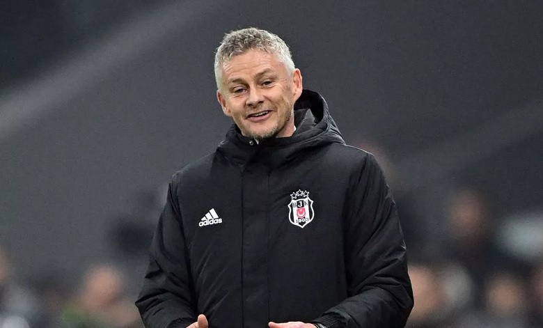 Ghế HLV chưa ấm, Solskjaer đã đối mặt trát sa thải - Ảnh 1