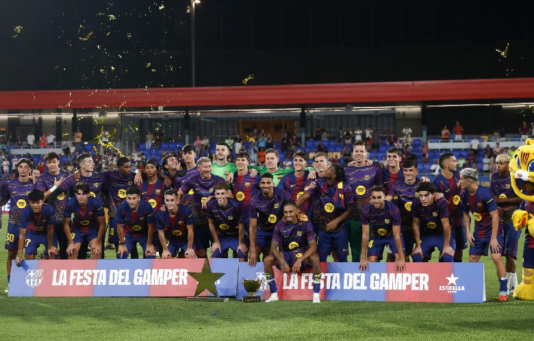 Bùng nổ ở Joan Gamper Cup, Barcelona khép lại mùa hè trong mơ - Ảnh 1