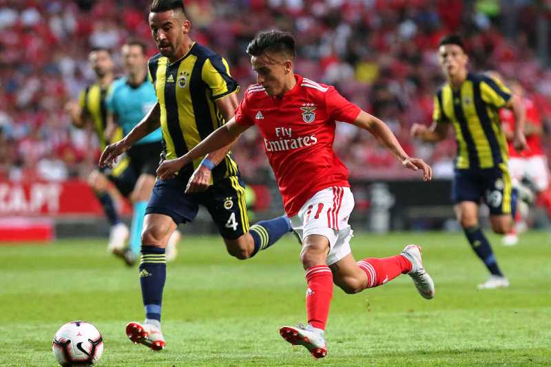 Phân tích trận đấu Fenerbahce vs Benfica tại vòng play-off Champions League