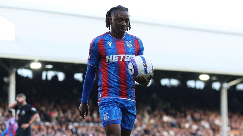 Arsenal vượt mặt Tottenham, chiêu mộ Eze với giá 60 triệu bảng - Ảnh 1