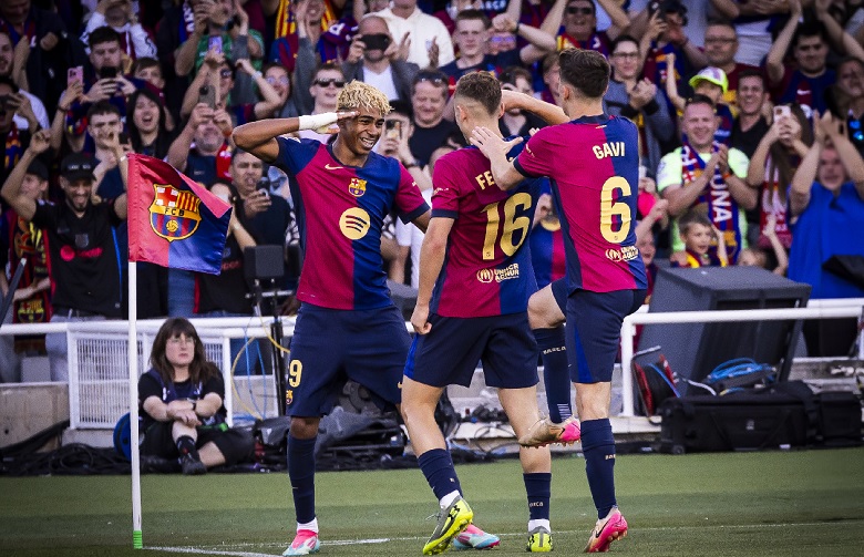 Tình hình tài chính khó khăn đẩy Barcelona vào thế bí trong việc đăng ký cầu thủ mới