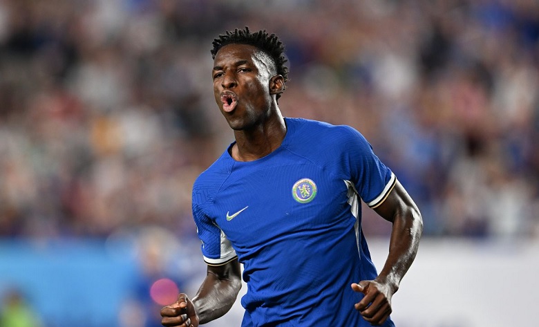 Bayern Munich cùng 2 đội bóng Ngoại hạng Anh tranh Nicolas Jackson - Ảnh 1