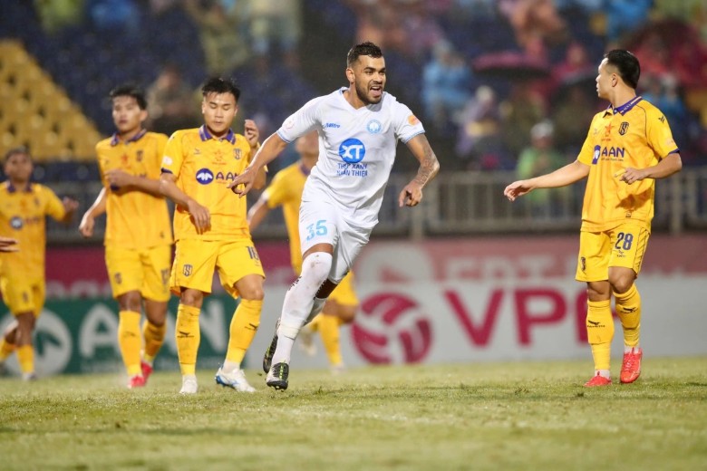 Nhận định, Soi kèo Sông Lam Nghệ An vs Nam Định, 18h00 ngày 23/8: Đẳng cấp nhà vua - Ảnh 1