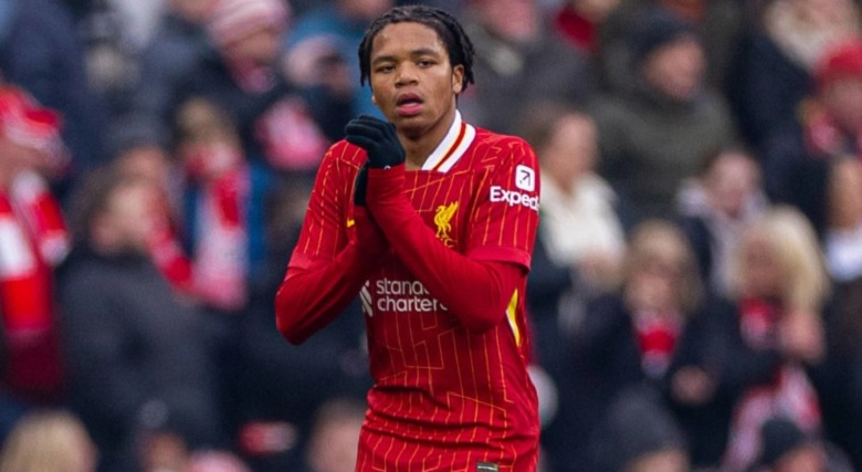 Chelsea ra lệnh cấm đặc biệt với Liverpool sau vụ chuyển nhượng Rio Ngumoha - Ảnh 1