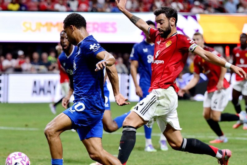 Nhận định, Soi kèo Grimsby Town vs MU 02h00 ngày 28/08: Đừng tin MU! - Ảnh 1