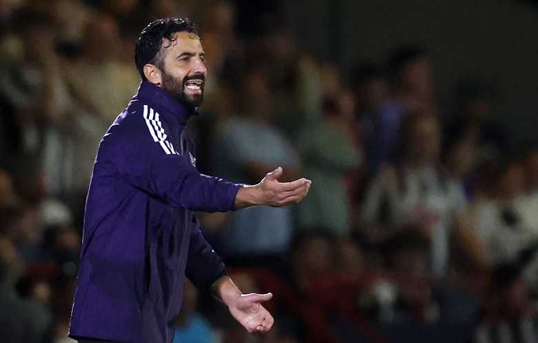 MU mất bao nhiêu tiền nếu sa thải HLV Amorim? - Ảnh 2