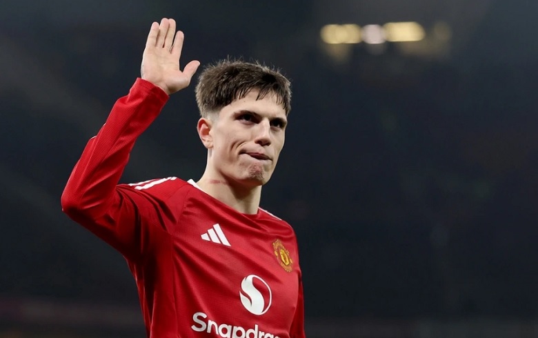 Garnacho gia nhập Chelsea với giá 46,2 triệu euro - Ảnh 1