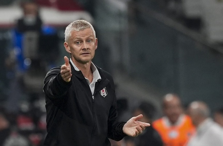 HLV Ole Gunnar Solskjaer thất vọng sau trận thua của Besiktas