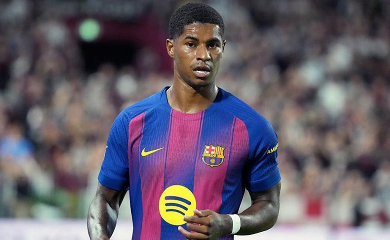 Marcus Rashford thất vọng trong màu áo Barcelona tại La Liga