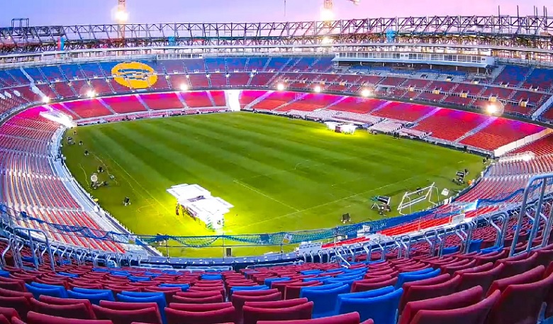 Công trình cải tạo sân vận động Nou Camp của Barcelona gặp trở ngại về giấy phép