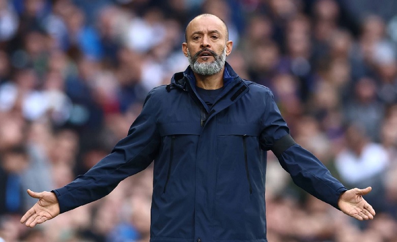HLV Nuno Santo và chủ tịch Evangelos Marinakis: Mối quan hệ rạn nứt dẫn đến việc sa thải ở Nottingham Forest