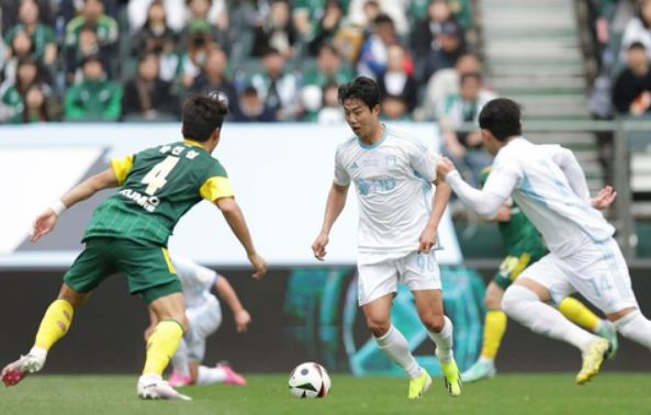 Jeonbuk áp đảo trên sân nhà trước Gimcheon Sangmu: dự đoán tỷ số 2-1