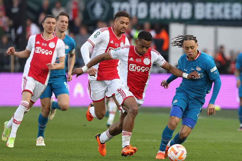 PSV Eindhoven vs Ajax tại Philips Stadion, De Topper Eredivisie