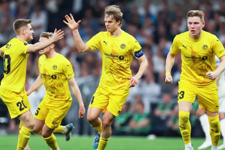 Banner trận Rosenborg vs Bodo/Glimt tại sân Lerkendal ngày 21/9, Eliteserien Na Uy
