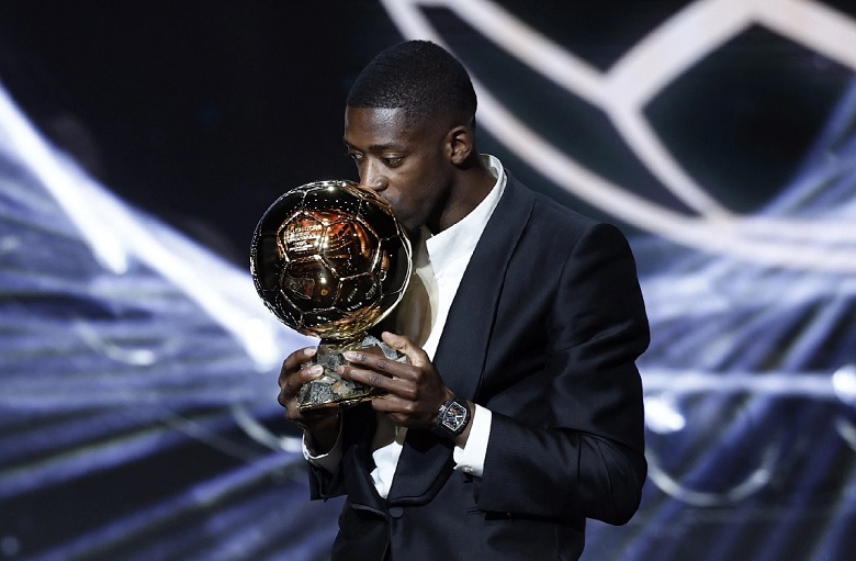 Dembele nhận Quả bóng vàng 2025 tại Théâtre du Châtelet, biểu tượng bùng nổ của PSG và bóng đá Pháp