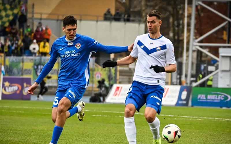 Nhận định, Soi kèo Stal Mielec vs Puszcza Niepolomice 23h00 ngày 23/9: Tin vào đội khách - Ảnh 1