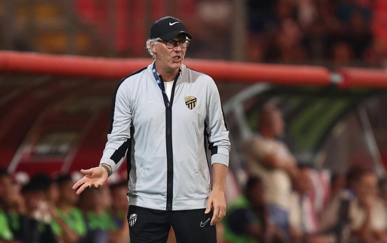 Laurent Blanc bị Al Ittihad sa thải sau trận thua Al Nassr tại Saudi Pro League 2025/26