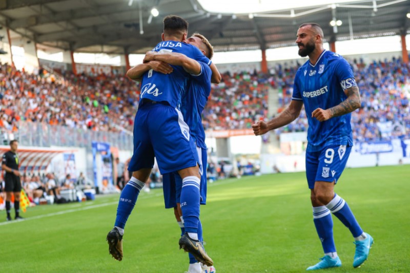 Nhận định, Soi kèo Lech Poznan vs Rapid Wien 23h45 ngày 02/10: Bất phân thắng bại - Ảnh 1