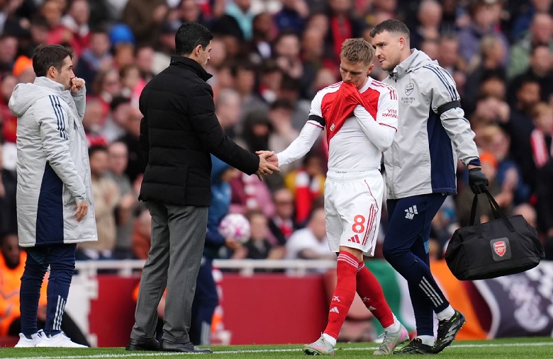 Odegaard lập ‘kỷ lục buồn’ chưa từng có trong lịch sử Ngoại hạng Anh - Ảnh 1