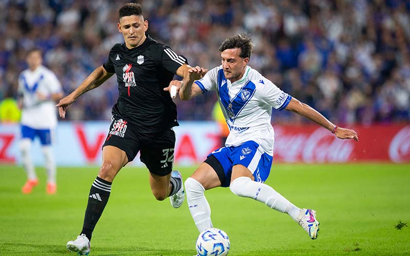 Nhận định, Soi kèo Deportivo Riestra vs Velez Sarsfield 5h00 ngày 7/10: Cuộc chiến ngôi đầu - Ảnh 1