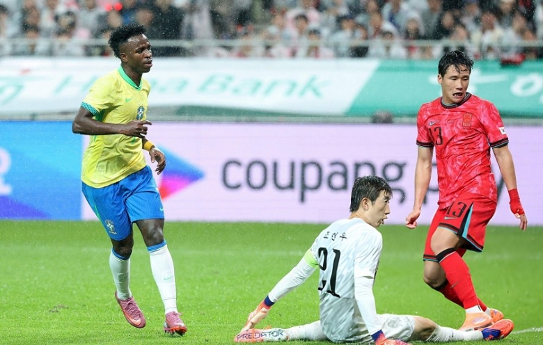 Brazil thị uy sức mạnh, hủy diệt Hàn Quốc 5-0 - Ảnh 1