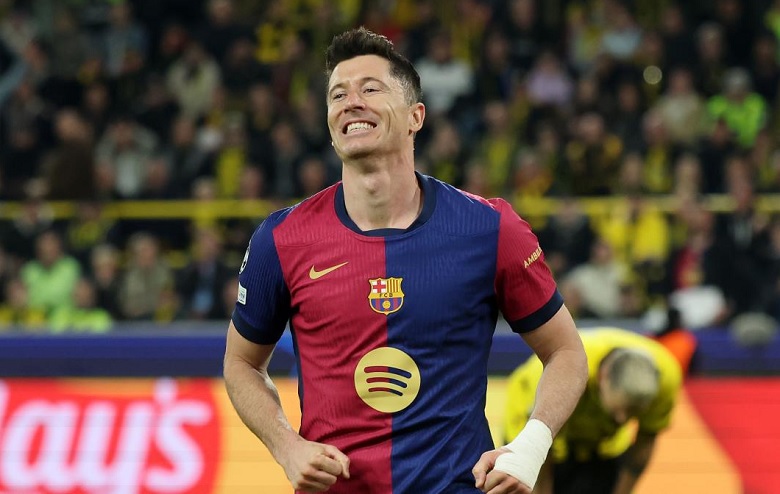 Barcelona không gia hạn với Lewandowski - Ảnh 1