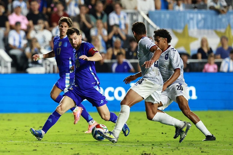 Messi không ghi bàn, Argentina vẫn hủy diệt đối thủ xếp hạng 155 thế giới - Ảnh 1