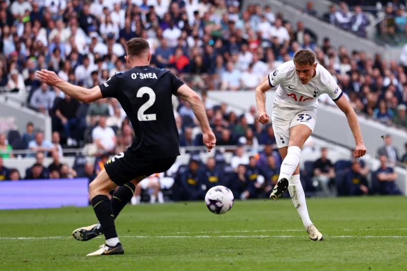 Nhận định, Soi kèo Burnley vs Leeds 21h00 ngày 18/10: Hòa là đẹp - Ảnh 1