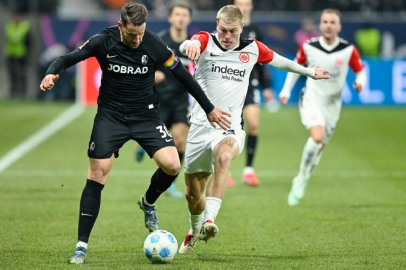 Nhận định, Soi kèo Freiburg vs Frankfurt 20h30 ngày 19/10: Khách lấn chủ - Ảnh 1