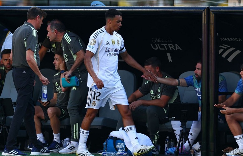 Real Madrid đón tin vui từ Alexander-Arnold và Carvajal  - Ảnh 1