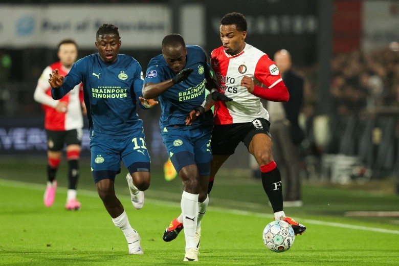 Nhận định, Soi kèo Feyenoord vs PSV Eindhoven, 20h30 ngày 26/10: Cuối tuần tưng bừng - Ảnh 1