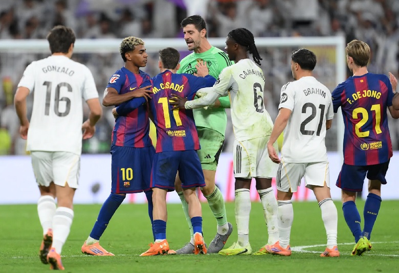 Phút cuối điên rồ ở Siêu kinh điển: 1 thẻ đỏ, 5 thẻ vàng và những cái đầu nóng - Ảnh 1