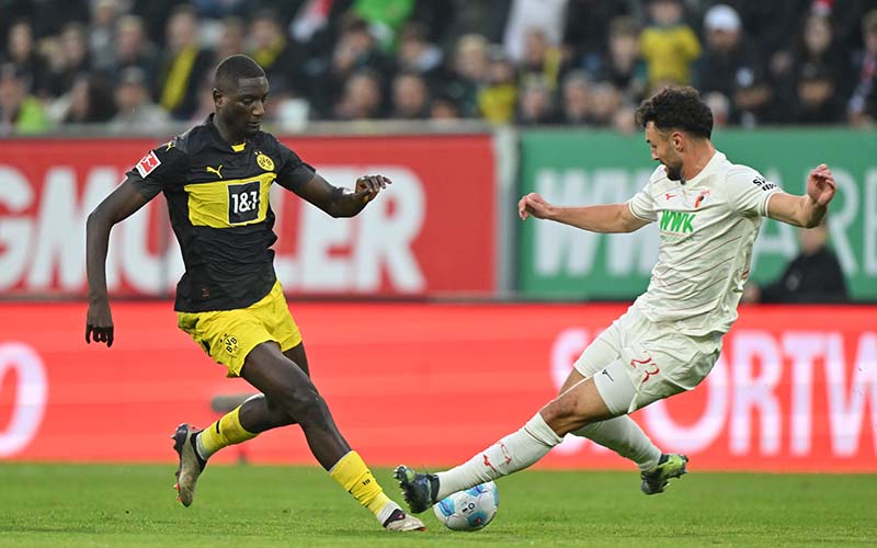 Nhận định, Soi kèo Augsburg vs Dortmund 2h30 ngày 1/11: Mang ba điểm về nhà - Ảnh 1